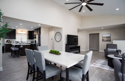 Springville House | The 13th Hole House at River Island Golf Course