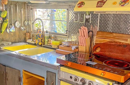 Wofford Heights Apartment | The 1963 Silver Streak – Retro Glam Retreat