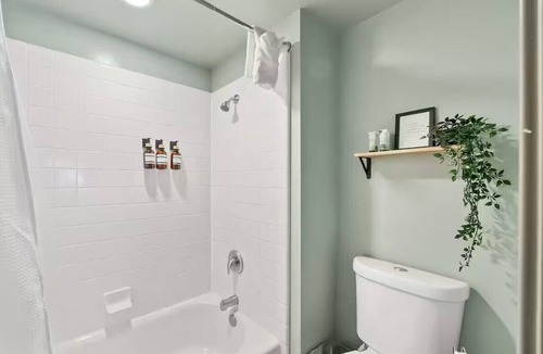 Lakeside Park Cabin | The Aspen Double Queen