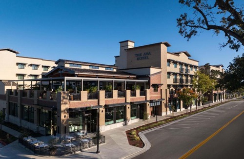 Paso Robles Hotel | The Ava Hotel Paso Robles, Curio Collection By Hilton