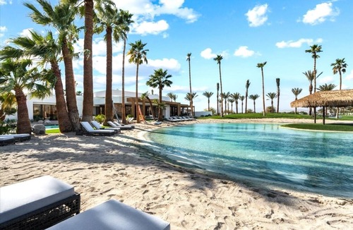 Indio House | The Beach Club.Tennis,Pickle-ball,Soccer Field,sand beach.Beach Volleyball
