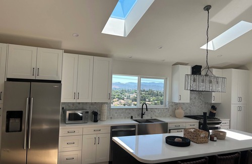 Thousand Oaks Cottage | "The Best" Jacuzzi View Private Luxury Guest Cottage-Better than a Room or Suite