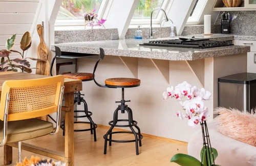 Scotts Valley House | The Bird House - A Santa Cruz mountain home retreat.