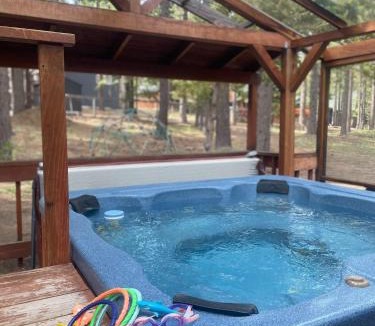 Country Club Estates House | The Blue Lake House - Family fun Abound