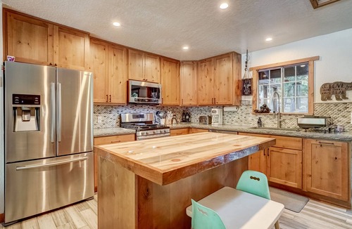 Country Club Estates House | The Blue Lake House - Family fun Abound