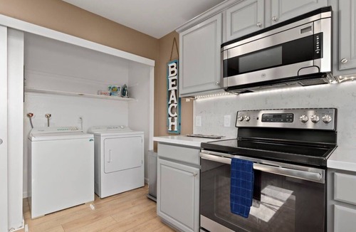 Westside Santa Cruz Condo | The Boardwalk Haven - Santa Cruz, CA