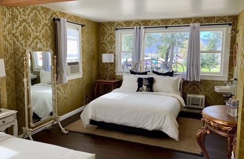 Bridgeport Hotel | The Bodie Hotel