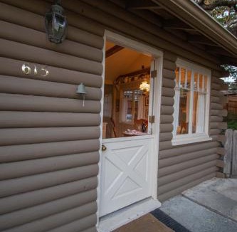 Happy Hill House | The Bonny Cottage By The Sea