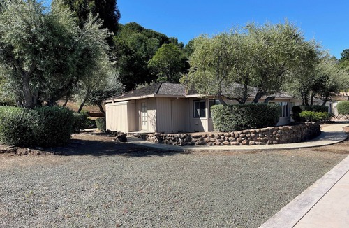 Noddin House | The Bunkhouse at Harwood Farms, Los Gatos CA. 4br, 3ba, heated pool & views