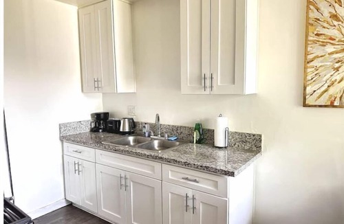 East Whittier Apartment | The Charming Haven in the Heart of City