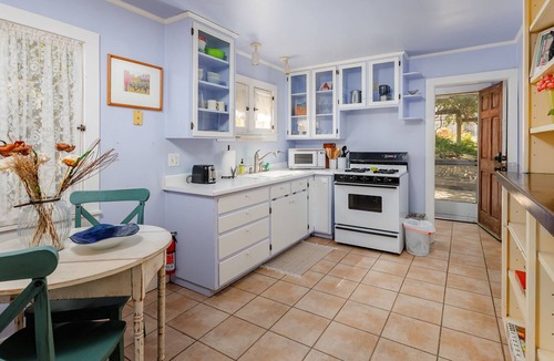 Paso Robles Cottage | The Cottage Guest House | Cottage in Paso Robles near wineries