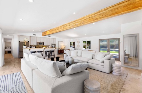 Deepwell Estates House | The Dean - Modern Zen Retreat in Deepwell