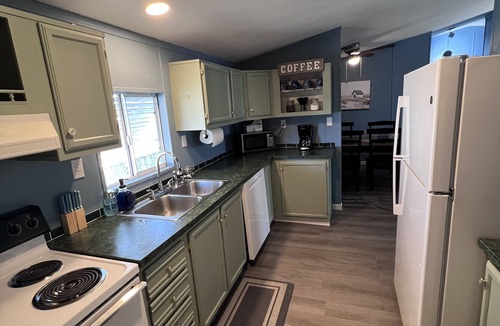 Mohave Valley House | The Deep Water Access to Semi private beach and launch