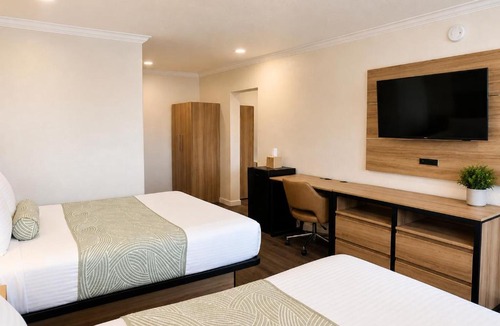 Little Armenia Hotel | The Dixie Hollywood
