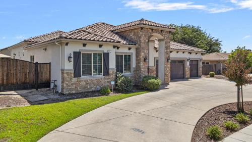 Madera House | The Executive Retreat at Westberry