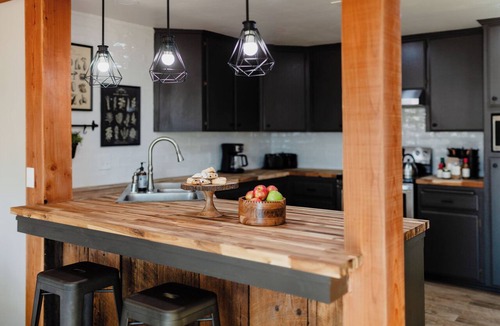 Springville House | The Farmhouse at Mt. Dennison/Entire Home In Balch Park 2 Mi From Sequoia Forest