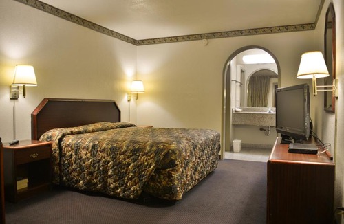 St. Leo's Hotel | The Flamingo Motel San Jose