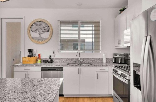 Lincoln Acres House | The Grand Haven | Modern Family Stay