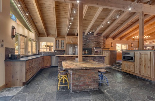 Tahoe Village House | The Grand Lake Tahoe Lodge, 6 Bedroom (SL245)