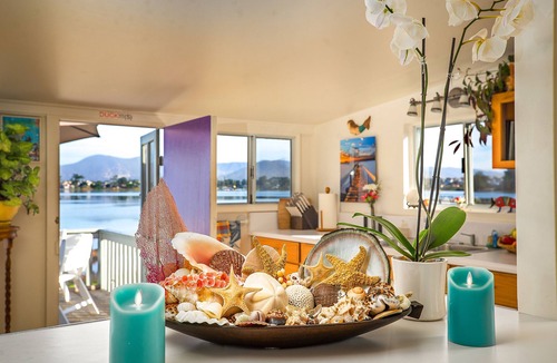 Baywood-Los Osos Cottage | The GREEN COTTAGE on Morro Bay—A Fabulously Romantic Waterfront Get-Away for Two