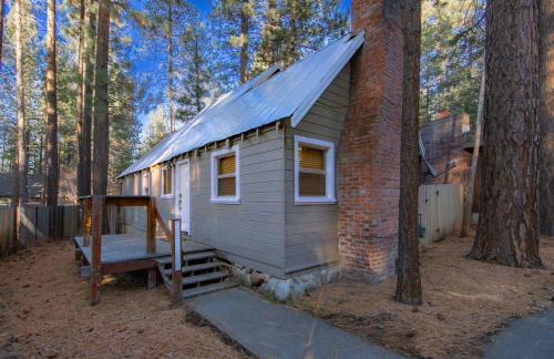 South Lake Tahoe House | The Heavenly Foothills For 4