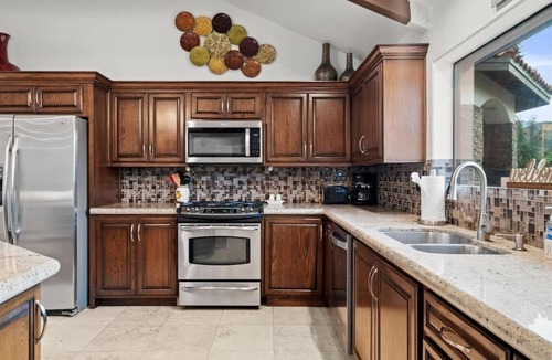 Palm Springs House | The Hideaway: Luxury Palm Springs, Pool & Hot Tub