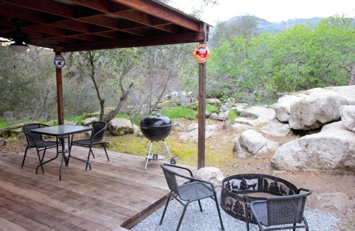 Three Rivers House | The Hut at Deer Hollow