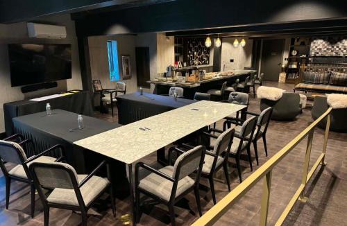 Incline Village Hotel | The Incline Lodge