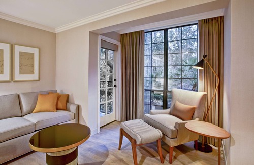 Saratoga Hotel | The Inn at Saratoga, Tapestry Collection by Hilton