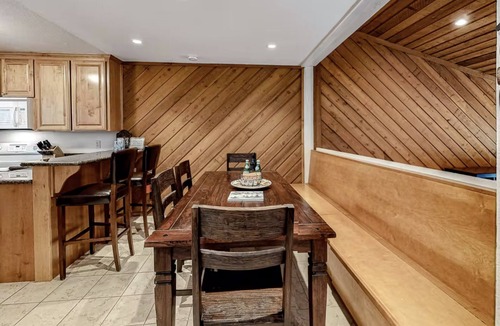Lakeshore Condo | The Lake House - 2bd/2bth condo 19 at Huntington Lake