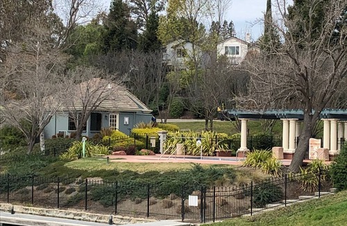 San Ramon Condo | The Lakes at Canyon Lakes, gated community, 2 bedroom, 2 bathroom condo.