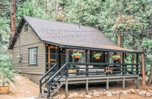 Long Barn Cabin | The Look-Out! A Boho Cabin With AC Fast Wi-fi