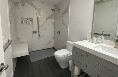 Santa Venetia House | The MD garden guest House in Marin County