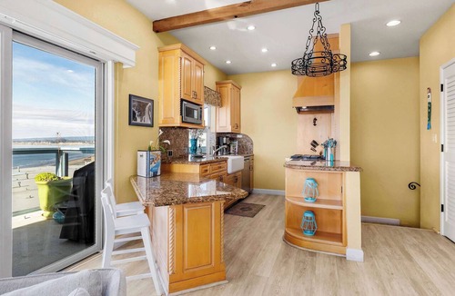 Rio del Mar Condo | The Mermaid's Perch!