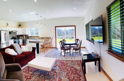 Inglenook House | The Nook, Private Beach House by Vynmir
