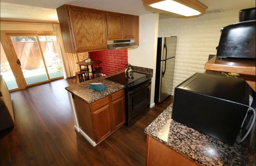 Incline Village Apartment | The North Lake Lodges & Villas is a quaint boutique resort. Studio and sleeps 2