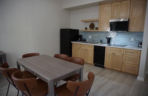 Big Pine Apartment | The Palisades Lodge of Big Pine