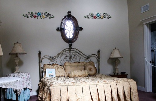 Jamestown House | The Palm Hotel