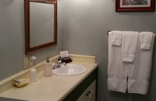 Lemon Cove Bed & Breakfast | The Parks Inn Bed and Breakfast