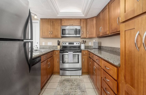 Lemoore Condo | The Perfect Getaway for 6