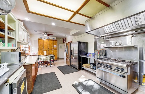 Lodge Hill House | 'The Pickford House' - Luxury Central Coast Stay!