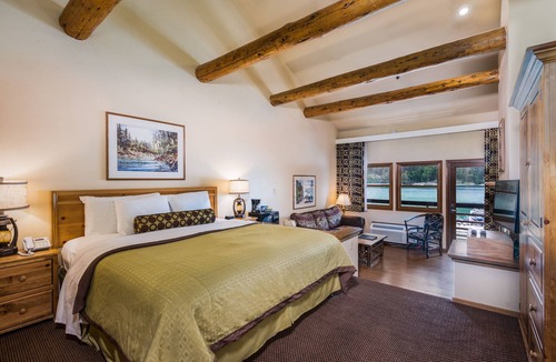 Bass Lake Resort | The Pines Resort