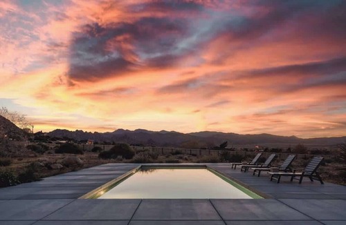 Pioneertown House | The Raven Walk to Pappy's, Pool, Spa, Bar Lounge