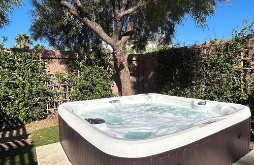 Enterprise House | The Vegas Villa, Entire Home in Las Vegas, Nevada
