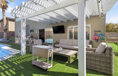 Enterprise House | The Vegas Villa, Entire Home in Las Vegas, Nevada