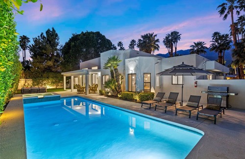 Sonora Sunrise House | The White House Private Palm Springs Retreat