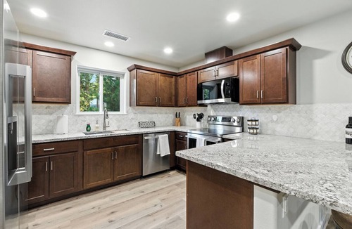 West Village Apartment | The White House | Unit 2