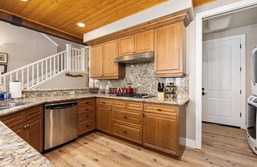 Bretz Mountain Village Condo | This condominium is a 3 bedroom(s), 2.5 bathrooms, located in Shaver Lake, CA.