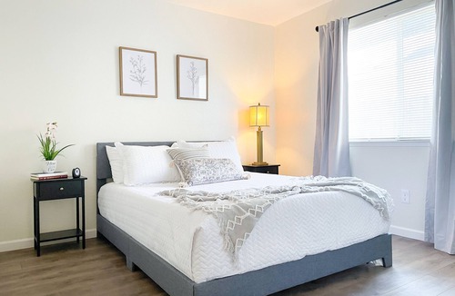 Tulare House | This house is a 3 bedroom(s), 2 bathrooms, located in Tulare, CA.