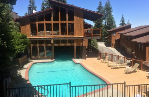 Mammoth Lakes Apartment | Timber Ridge Resort by 101 Great Escapes